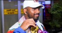 Rumesh Tharanga Arrives in Sri Lanka